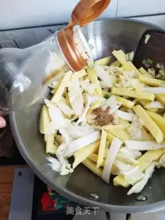 Make Soup cabbage potatoes step 4