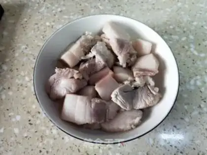 Make Quail egg red meat step 0