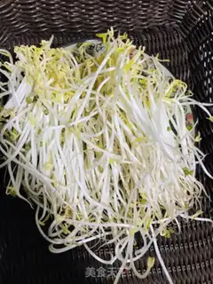 Make Soccer bean sprouts step 0