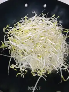 Make Soccer bean sprouts step 3