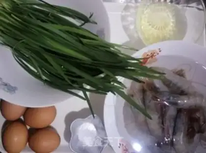 Make Shrimp fried eggs step 0