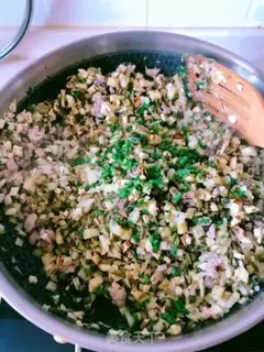 Make Scrawny beans step 7