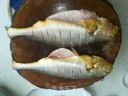 Make Scramble the yellowfish step 2