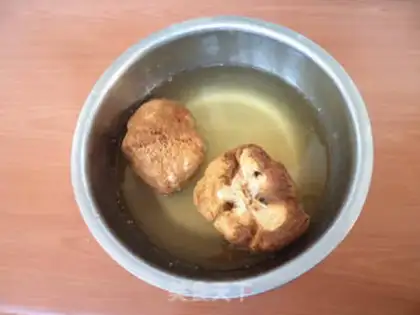 Make The monkeys and mushrooms step 0