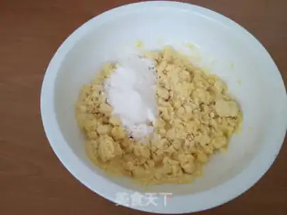 Make The monkeys and mushrooms step 3