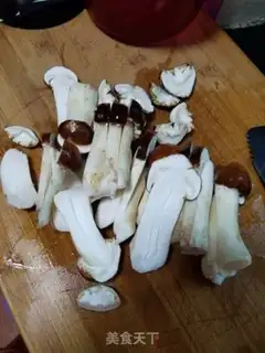 Make Cream beef soup step 1