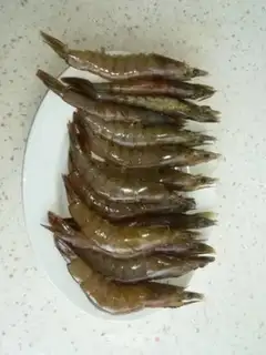 Make Spicy shrimp step 0