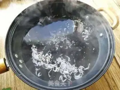 Make Tofu fan soup step 2