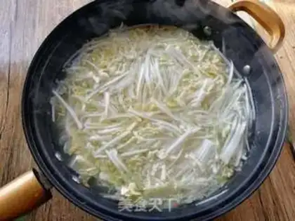 Make Tofu fan soup step 4