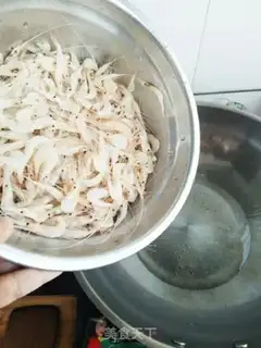Make Spicy shrimp step 1