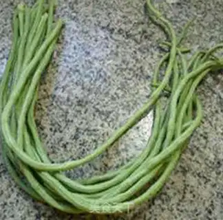 Make The sprouts and the beans step 0
