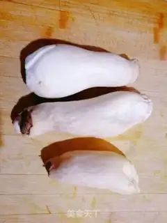 Make The cold hands tore the apricot mushrooms step 0