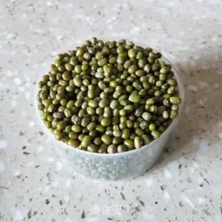 Make Red sugar and green bean soup step 0