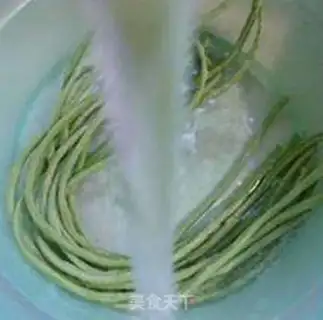 Make The sprouts and the beans step 3