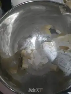 Make Plum-fruit dry-pound cake step 1