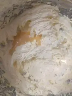 Make Plum-fruit dry-pound cake step 3