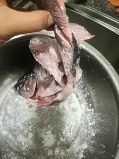 Make Sweet pineapple step 1