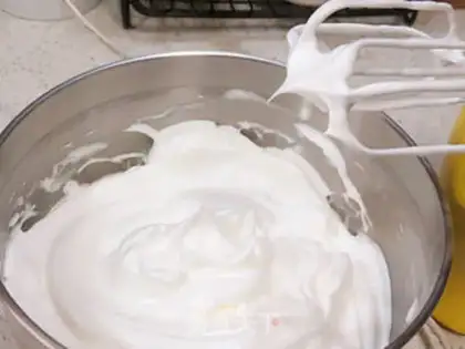 Make Chocolate cream birthday cake step 7