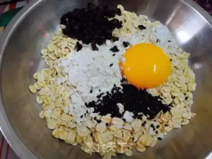 Make oatmeal cookies step 1