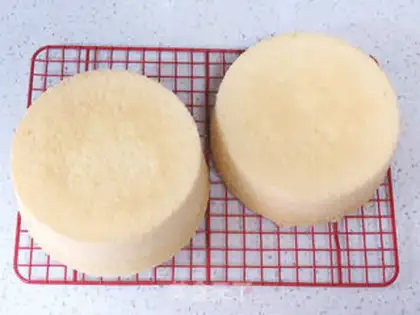 Make Chocolate cream birthday cake step 12