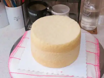 Make Chocolate cream birthday cake step 13