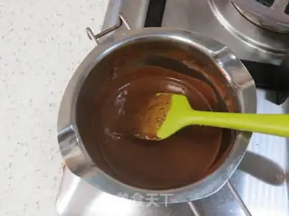 Make Chocolate cream birthday cake step 15