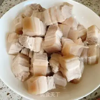 Make Quail egg red pork step 3