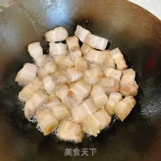 Make Quail egg red pork step 4
