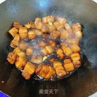 Make Quail egg red pork step 5
