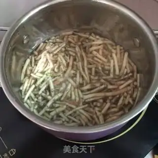 Make Frozen fish and grass step 4