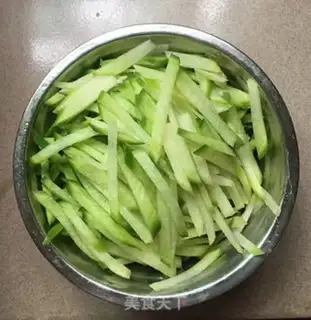 Make Squid radish soup step 2