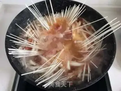 Make Tomato mushroom noodles step 6