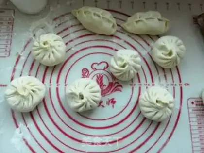 Make Puffy ham buns step 8