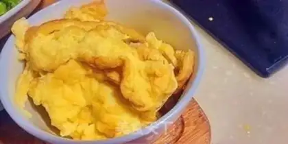 Make Yellow eggs step 4