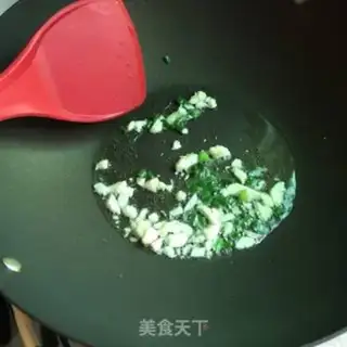 Make Garlic wild vegetables step 2