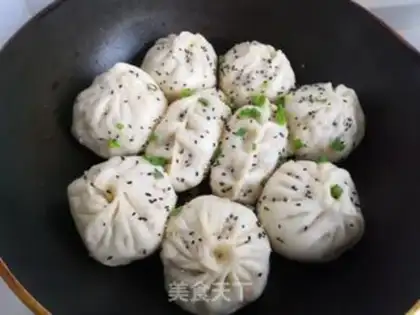 Make Puffy ham buns step 12