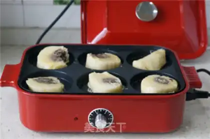 Make Fried bean sand step 4