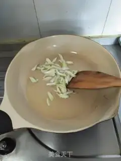 Make Tofu dry and green bean sprouts step 4