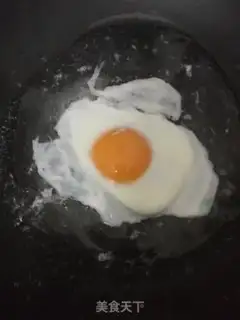 Make Fry the eggs step 3