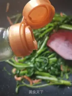 Make Shrimp skin and emptiness step 3