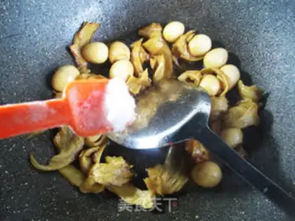 Make Cricket noodles step 8