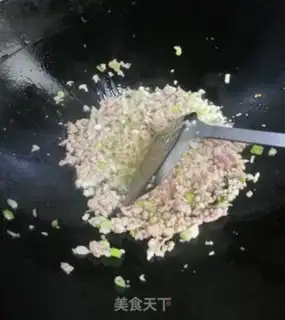 Make Chinese meat sauce noodles step 2