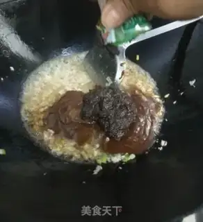 Make Chinese meat sauce noodles step 3