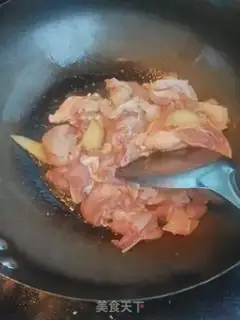 Make Yellow chicken step 4