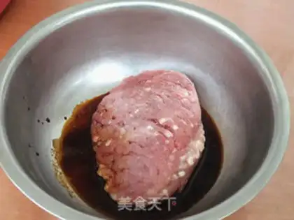Make Porridge pork dumplings step 1