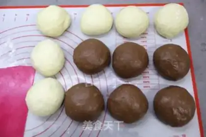 Make Marble bouquet toast step 6