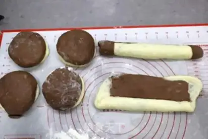 Make Marble bouquet toast step 7