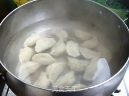 Make Porridge pork dumplings step 9