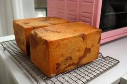 Make Marble bouquet toast step 11