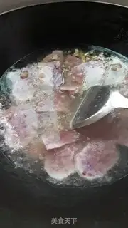 Make Crushed meat makes potatoes step 6
